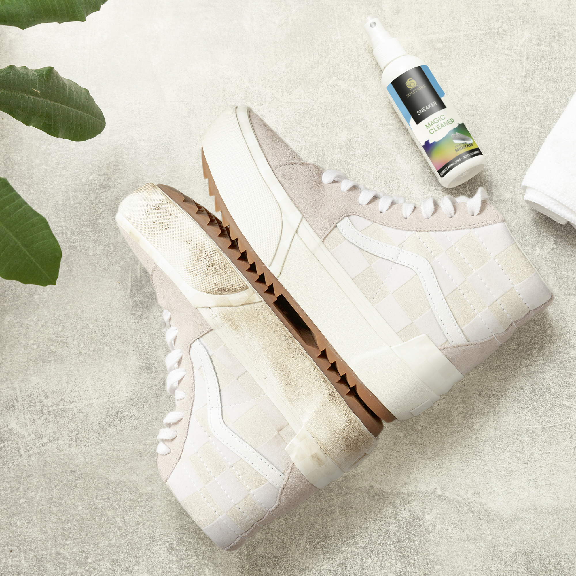 SOLITAIRE SNEAKER MAGIC CLEANER