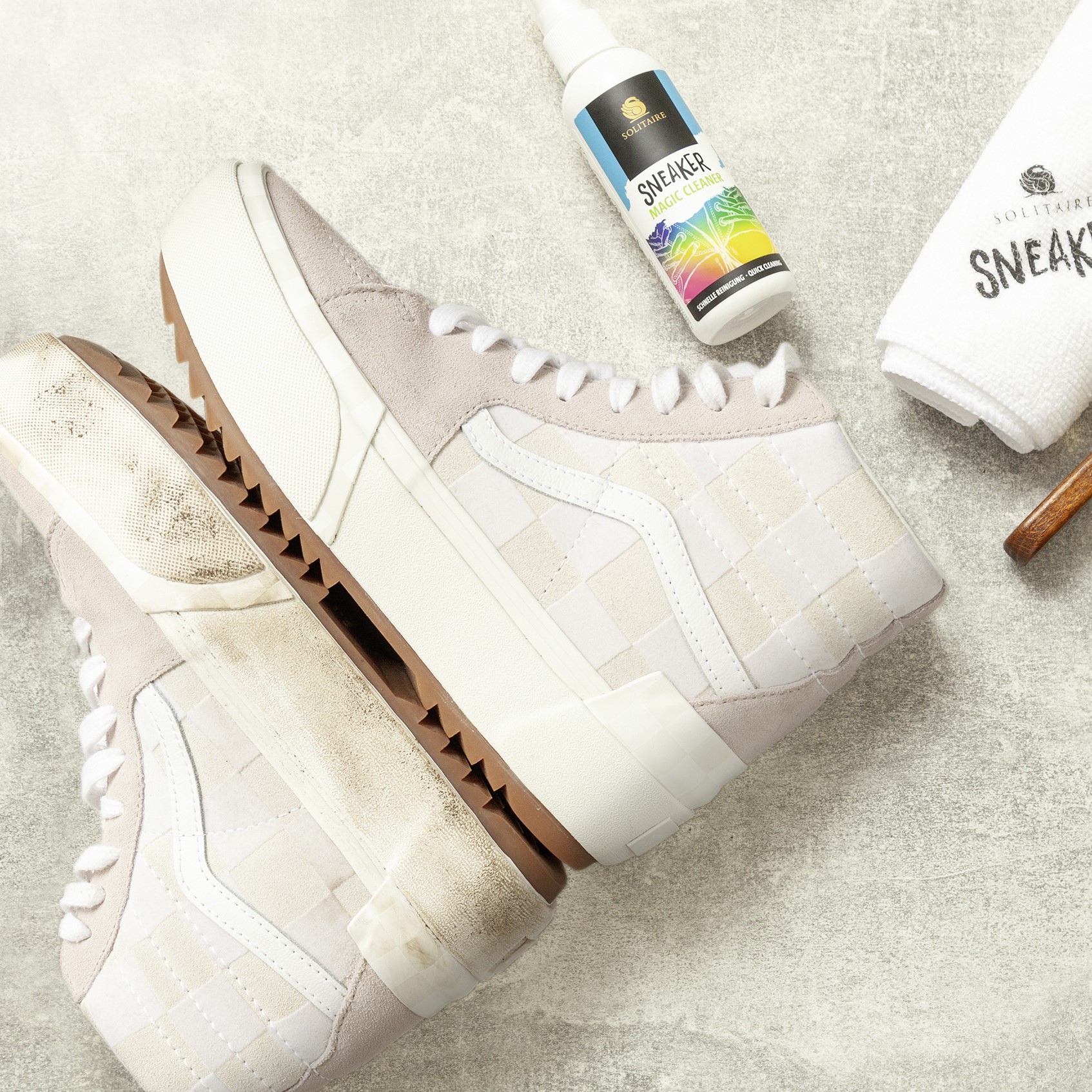 SOLITAIRE SNEAKER MAGIC CLEANER