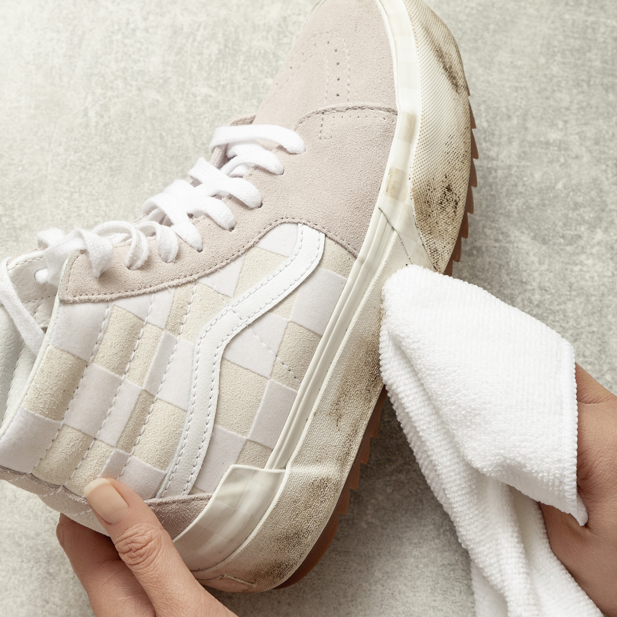 SOLITAIRE SNEAKER MAGIC CLEANER SET